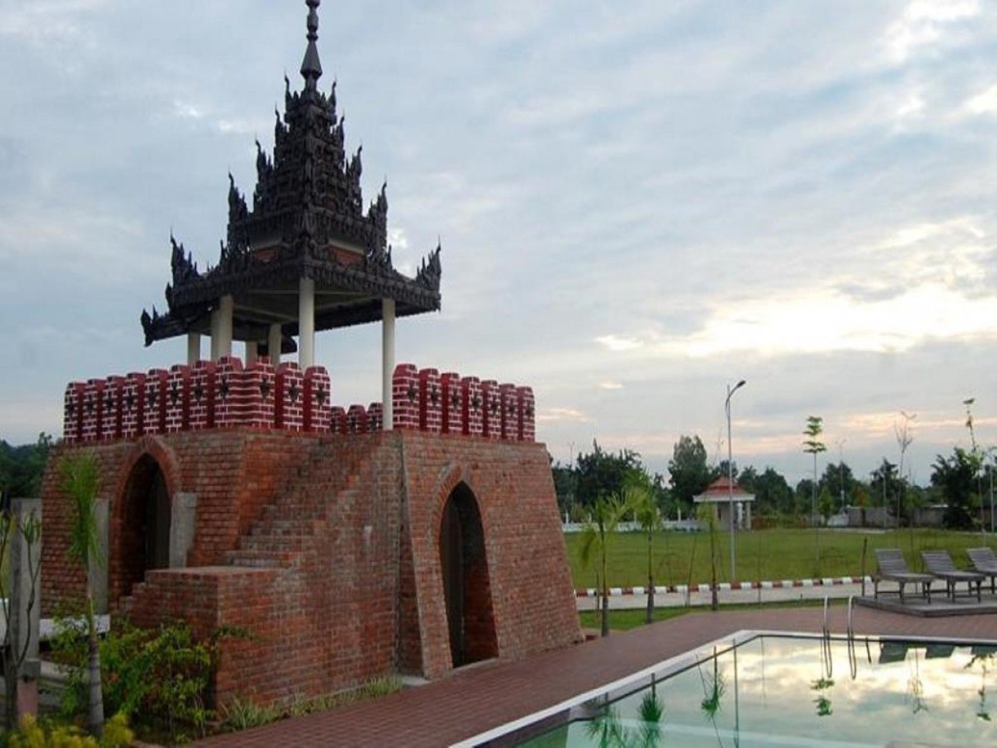 Man Myanmar Hotel Naypyidaw Екстер'єр фото